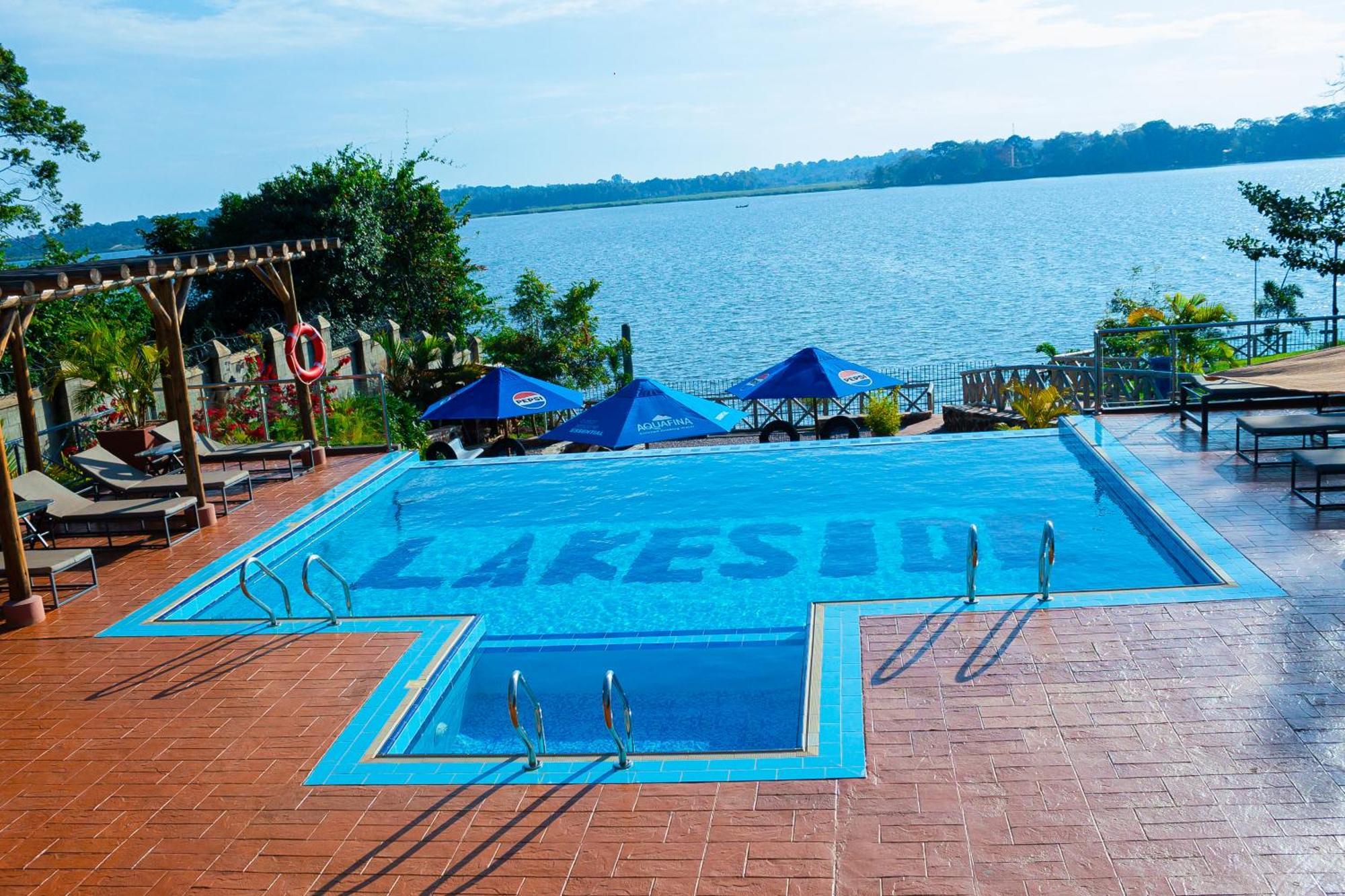 The Lakeside Ентебе Екстериор снимка